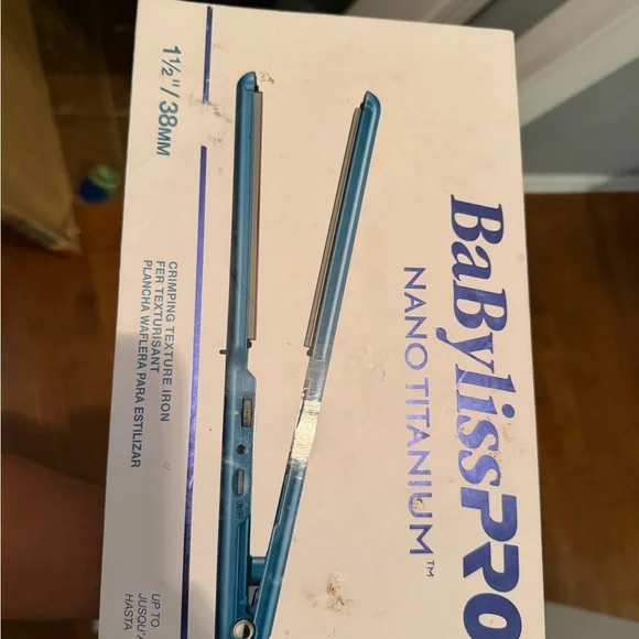 BaBylissPRO Nano Titanium Hair Crimper - Blue - Picture 1 of 2